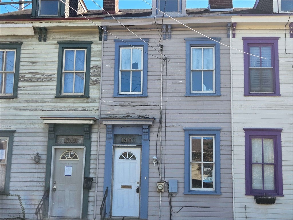 1303 Pennsylvania Ave