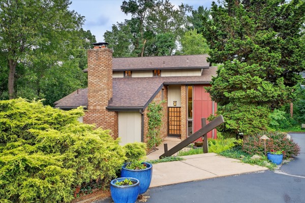 304 Blackstone Rd