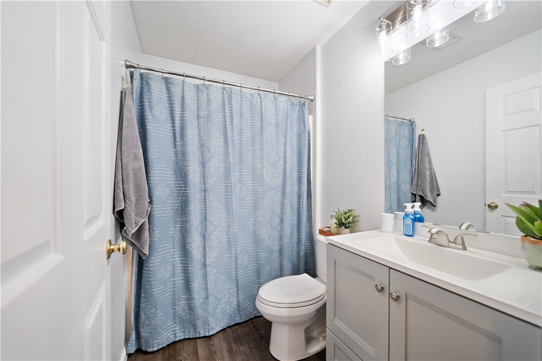 Hempfield Twp - Wml, Pennsylvania 15601, United States, 3 Bedrooms Bedrooms, ,3 BathroomsBathrooms,Residential,Contingent,40966