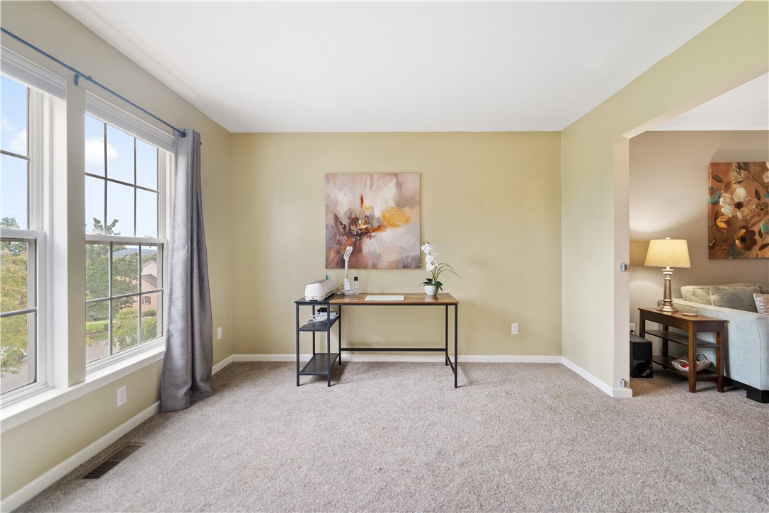 Hempfield Twp - Wml, Pennsylvania 15601, United States, 3 Bedrooms Bedrooms, ,3 BathroomsBathrooms,Residential,Contingent,40966