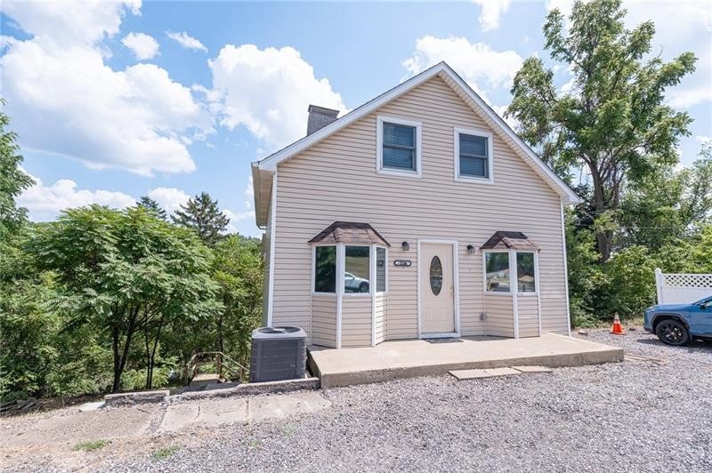 1214 Washington Pike