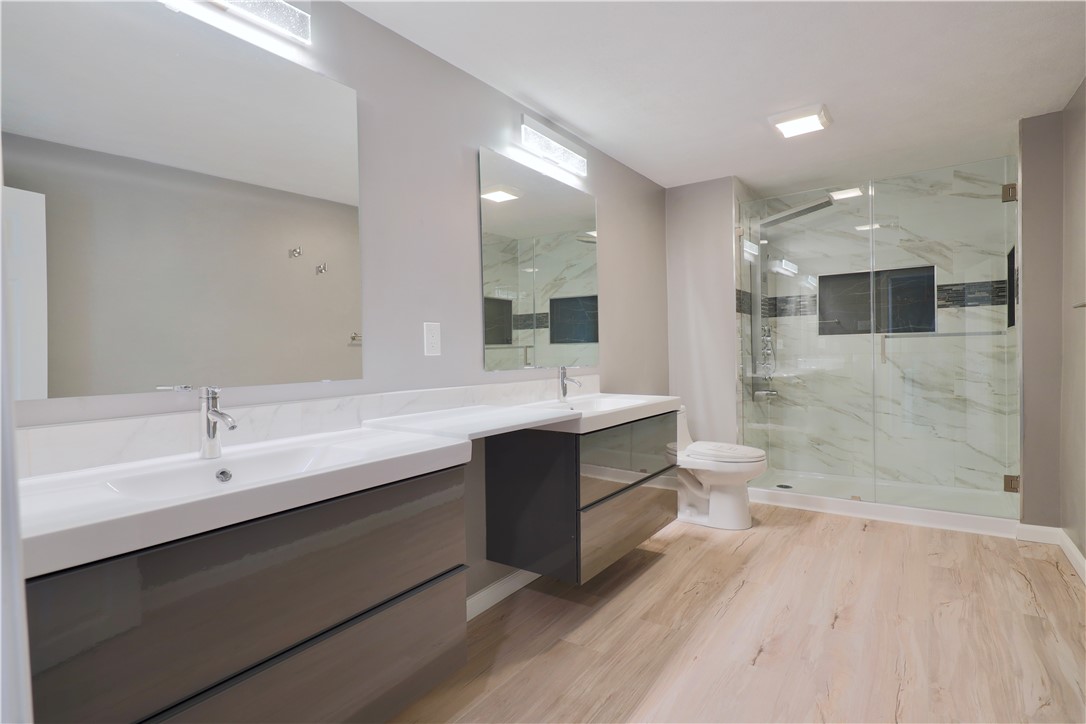 Oakland, Pennsylvania 15213, United States, 2 Bedrooms Bedrooms, ,3 BathroomsBathrooms,Residential,Active,185926