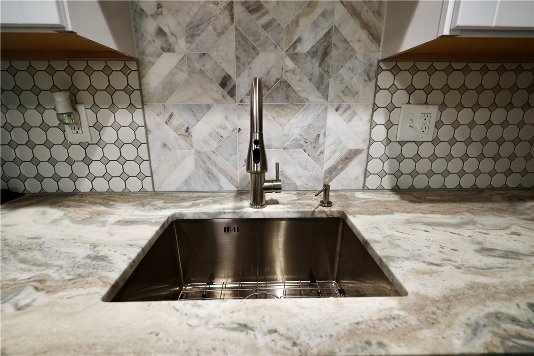 Oakland, Pennsylvania 15213, United States, 2 Bedrooms Bedrooms, ,3 BathroomsBathrooms,Residential,Active,185926