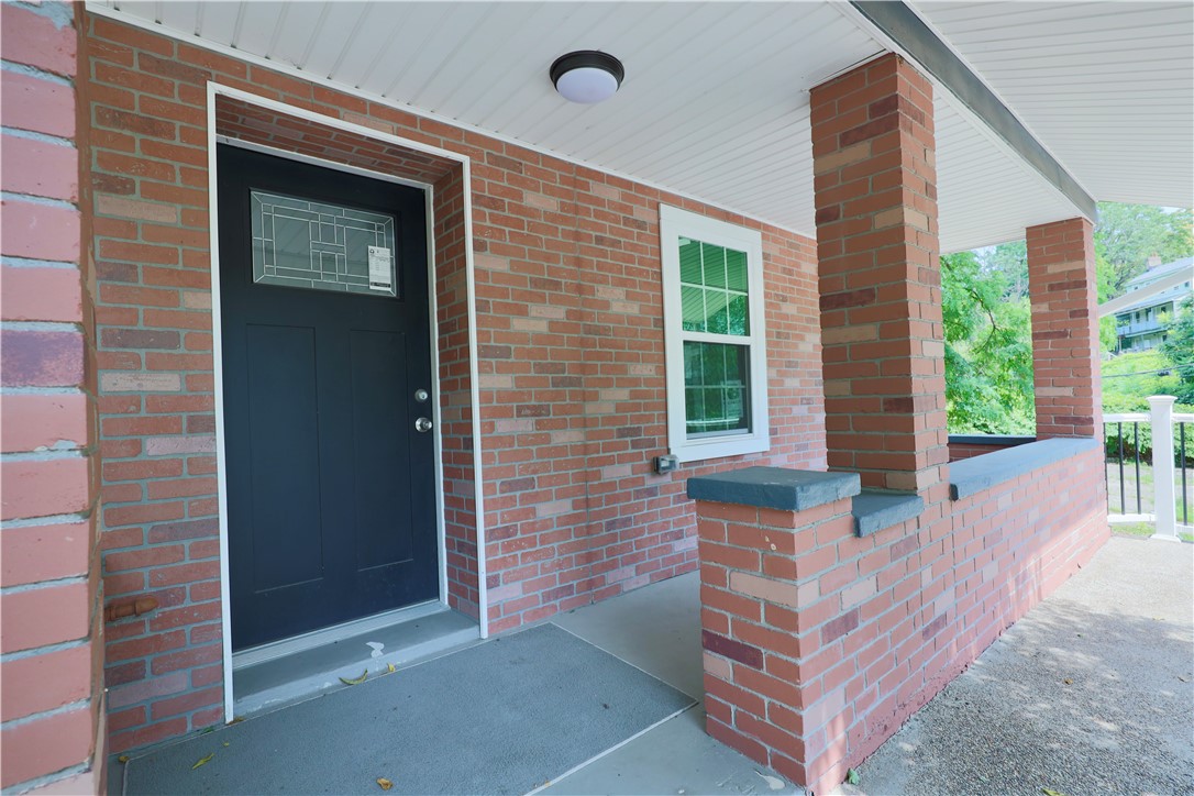 Oakland, Pennsylvania 15213, United States, 2 Bedrooms Bedrooms, ,3 BathroomsBathrooms,Residential,Active,185926