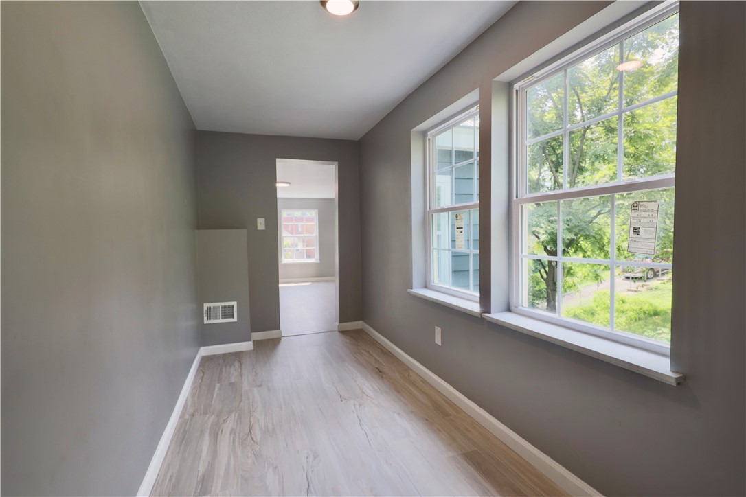 Oakland, Pennsylvania 15213, United States, 2 Bedrooms Bedrooms, ,3 BathroomsBathrooms,Residential,Active,185926