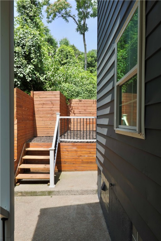 Oakland, Pennsylvania 15213, United States, 2 Bedrooms Bedrooms, ,3 BathroomsBathrooms,Residential,Active,185926