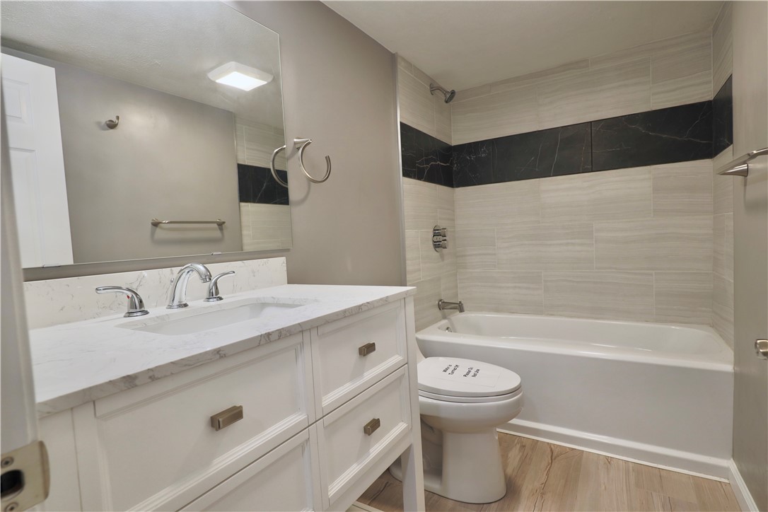 Oakland, Pennsylvania 15213, United States, 2 Bedrooms Bedrooms, ,3 BathroomsBathrooms,Residential,Active,185926