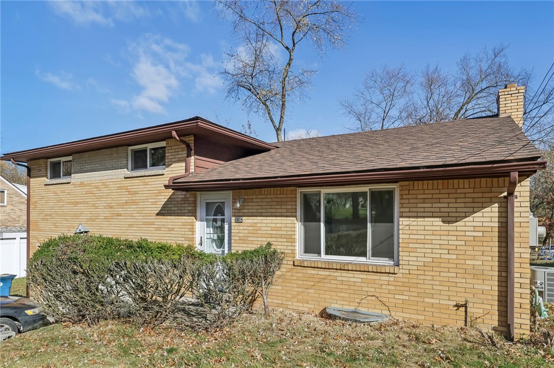 110 Faybern Dr Dr, Verona, Pennsylvania image 2