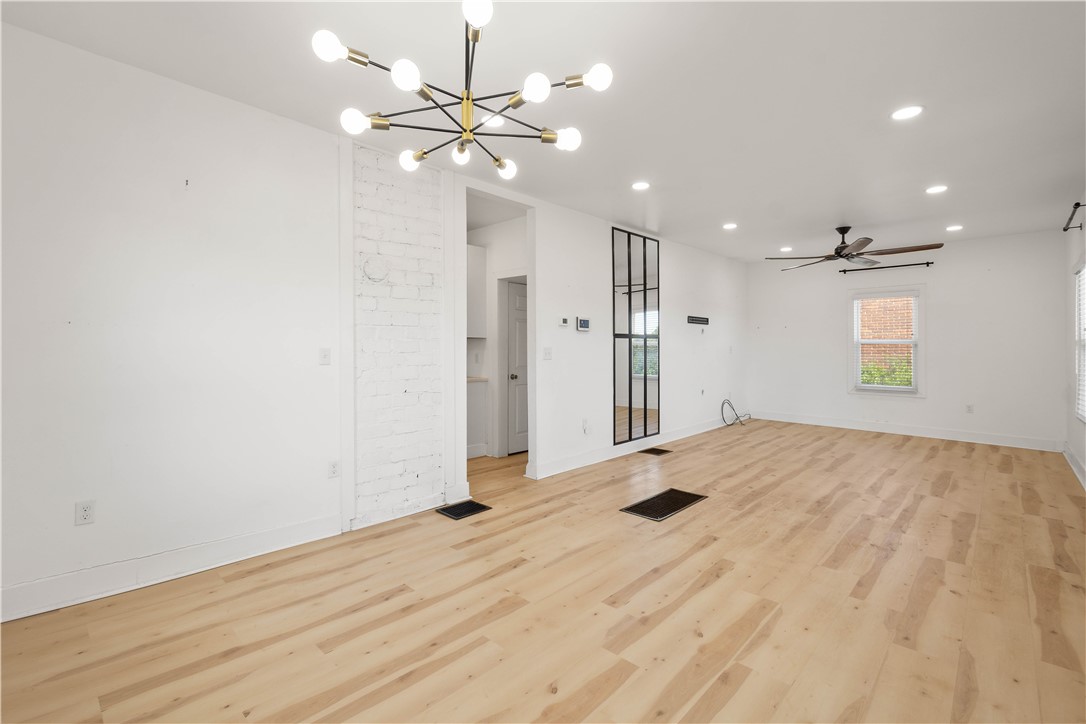 285 Patterson Ave