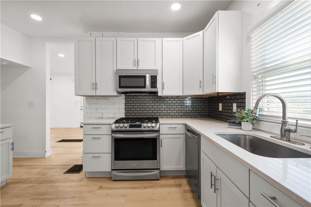 285 Patterson Ave