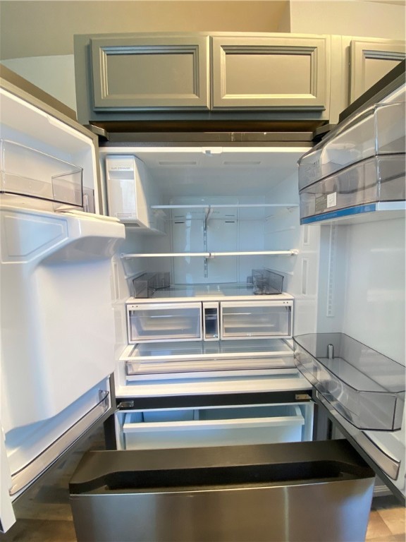 Greenville Boro - Mer, Pennsylvania 16125, United States, 4 Bedrooms Bedrooms, ,2 BathroomsBathrooms,Residential,Active,60809