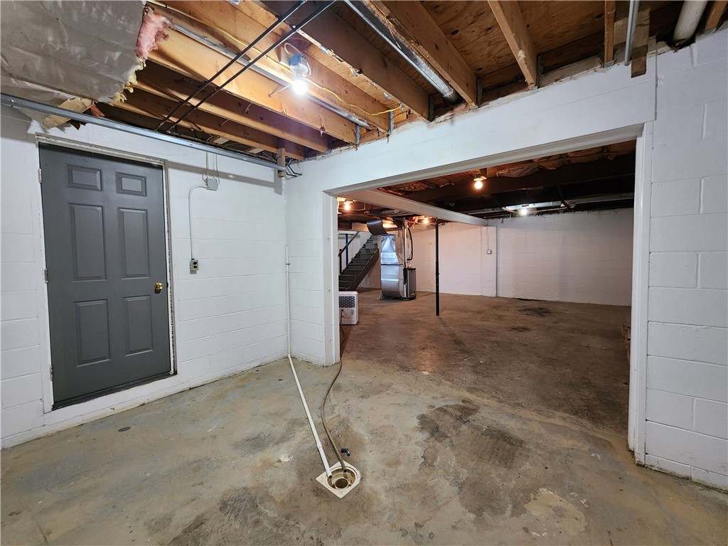 Jackson Twp, Pennsylvania 16137, United States, 3 Bedrooms Bedrooms, ,2 BathroomsBathrooms,Residential,Active,163154