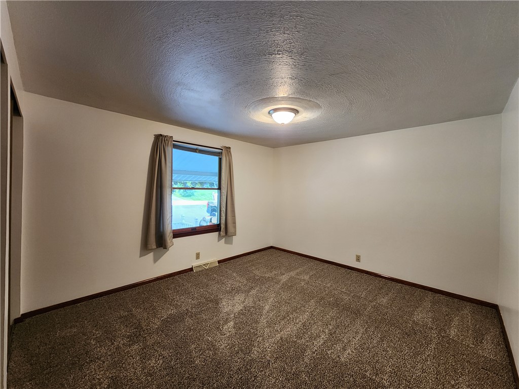 Jackson Twp, Pennsylvania 16137, United States, 3 Bedrooms Bedrooms, ,2 BathroomsBathrooms,Residential,Active,163154