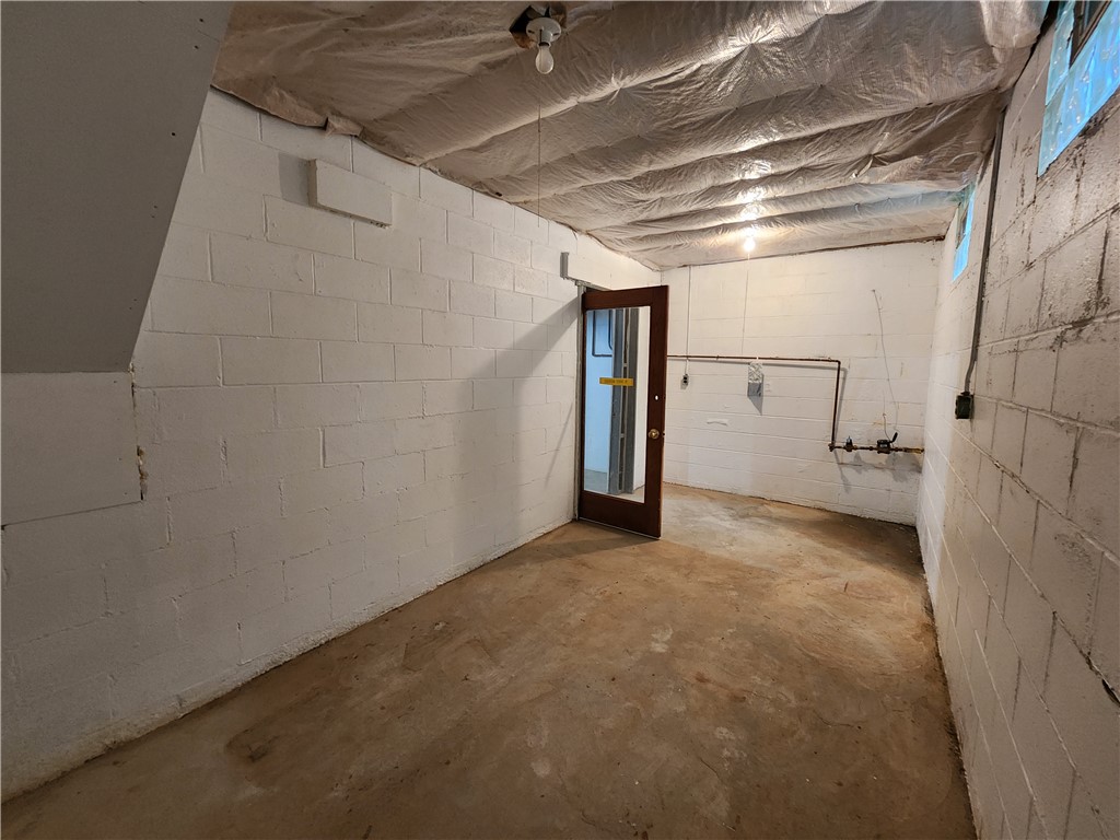 Jackson Twp, Pennsylvania 16137, United States, 3 Bedrooms Bedrooms, ,2 BathroomsBathrooms,Residential,Active,163154