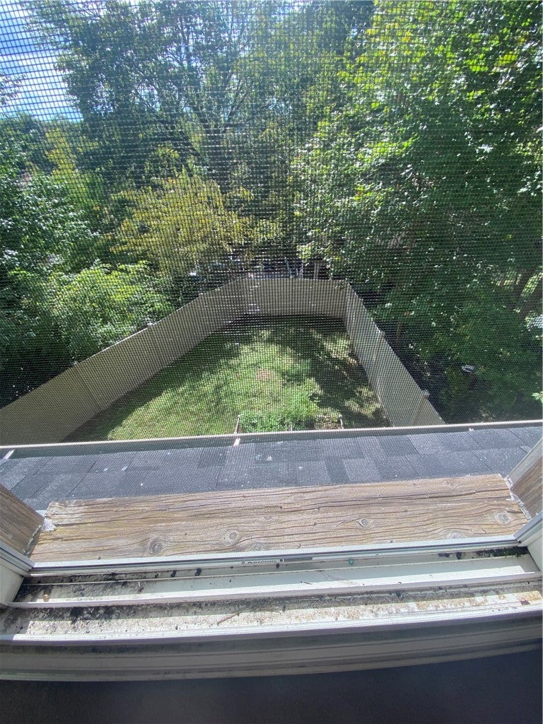 1 Lawson Ave
