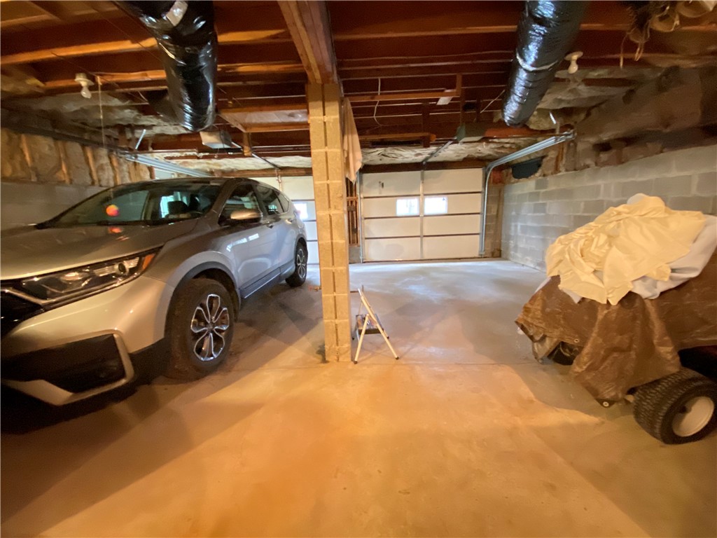 Salem Twp - Mer, Pennsylvania 16125, United States, 3 Bedrooms Bedrooms, ,2 BathroomsBathrooms,Residential,Active,107581