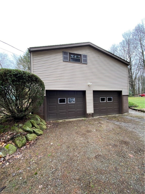 Salem Twp - Mer, Pennsylvania 16125, United States, 3 Bedrooms Bedrooms, ,2 BathroomsBathrooms,Residential,Active,107581