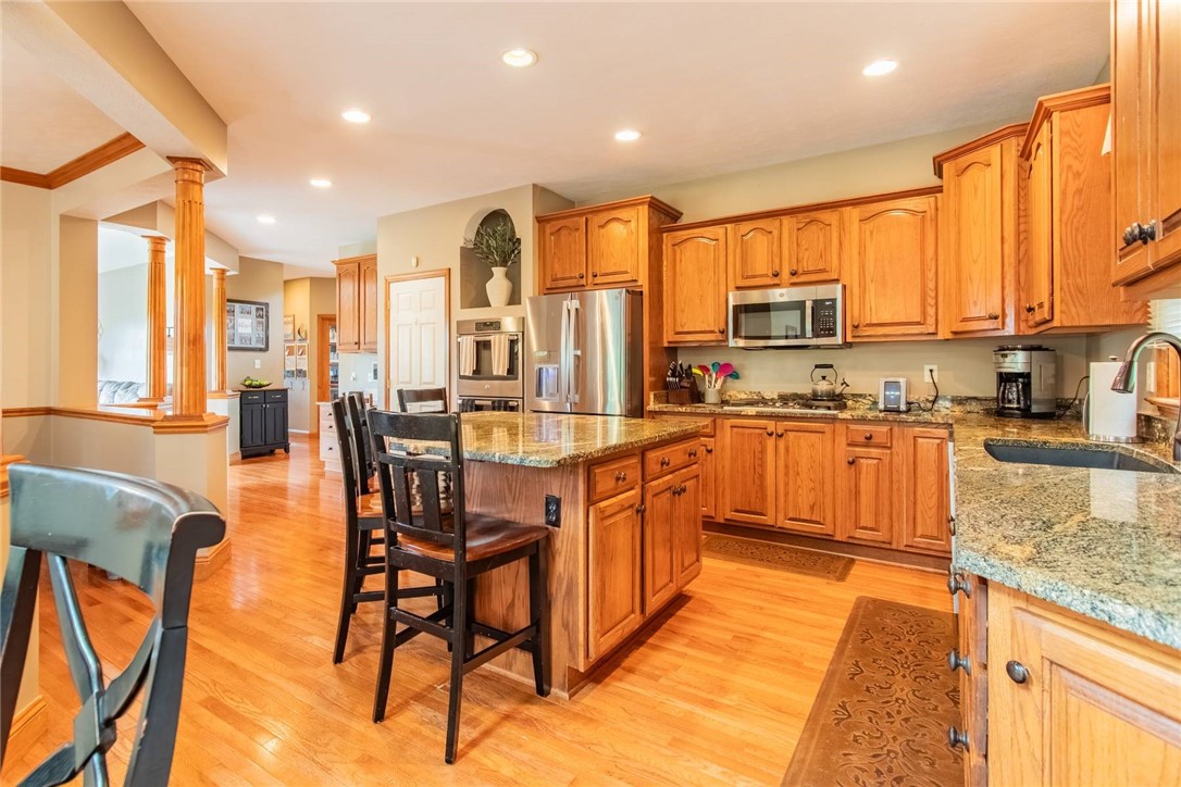 402 Honey Locust Dr
