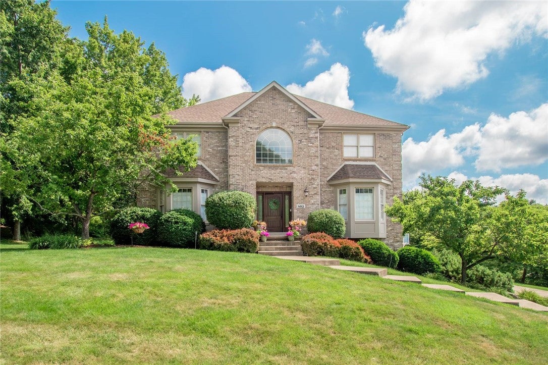 402 Honey Locust Dr