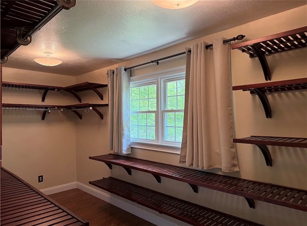 Neshannock Twp, Pennsylvania 16105, United States, 3 Bedrooms Bedrooms, ,3 BathroomsBathrooms,Residential,Active,246497