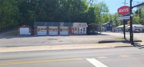 Photo of 401 Wildwood Ave, Verona, PA 15147 (MLS # 1752163)