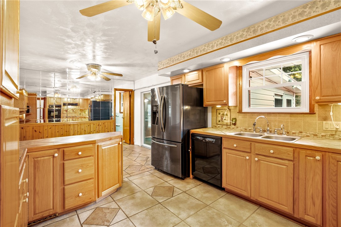 Somerset Boro, Pennsylvania 15501, United States, 3 Bedrooms Bedrooms, ,2 BathroomsBathrooms,Residential,Active,204536