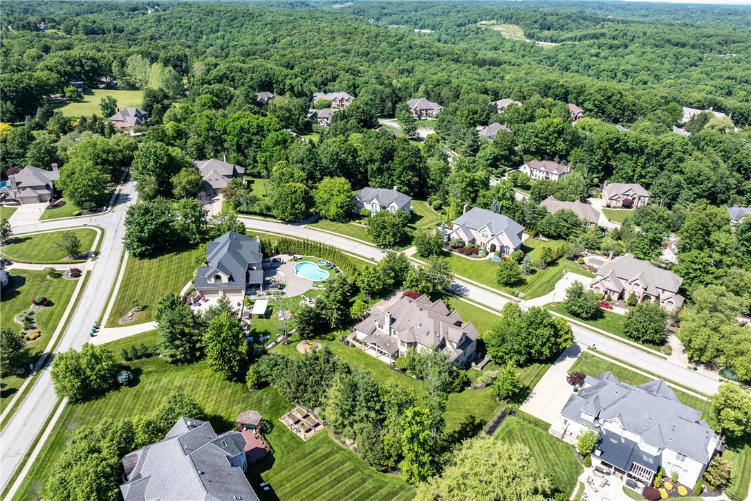 2114 N Villa Ct