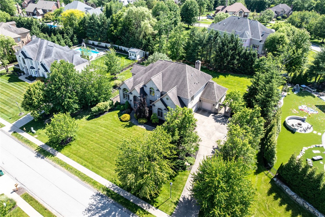 2114 N Villa Ct
