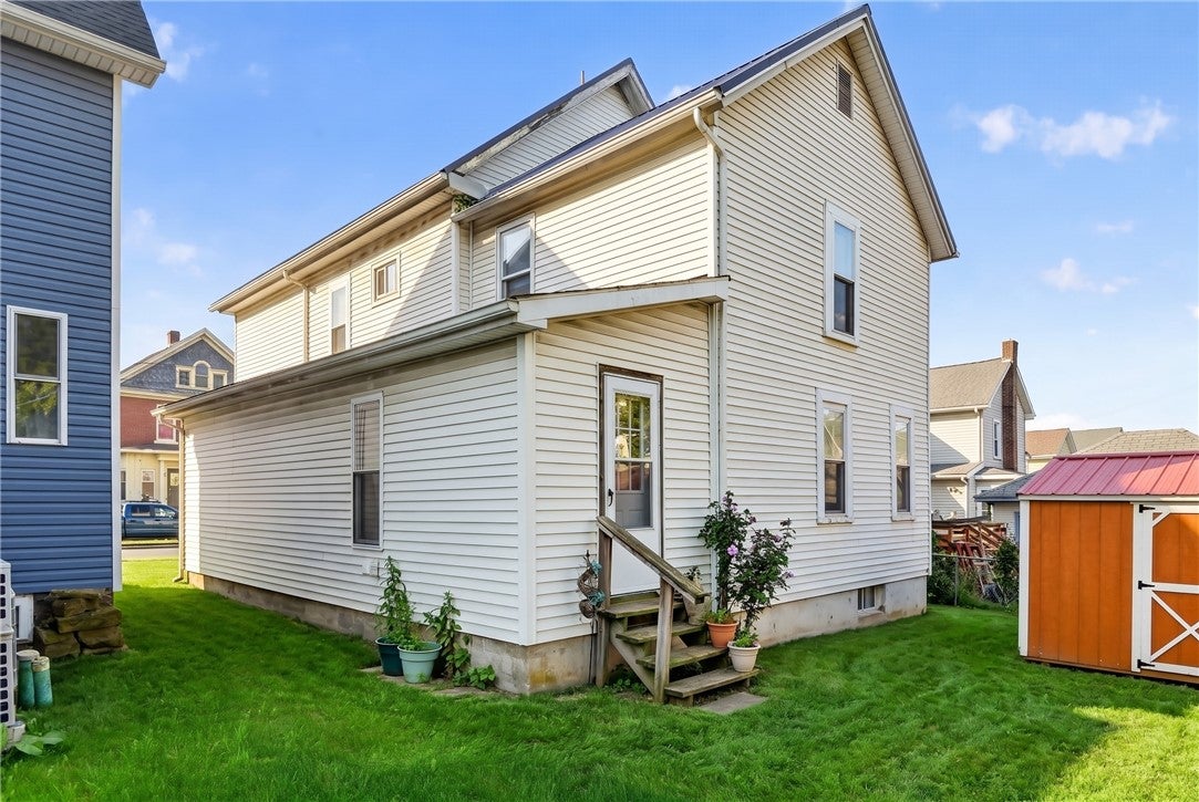 326 S 2nd St