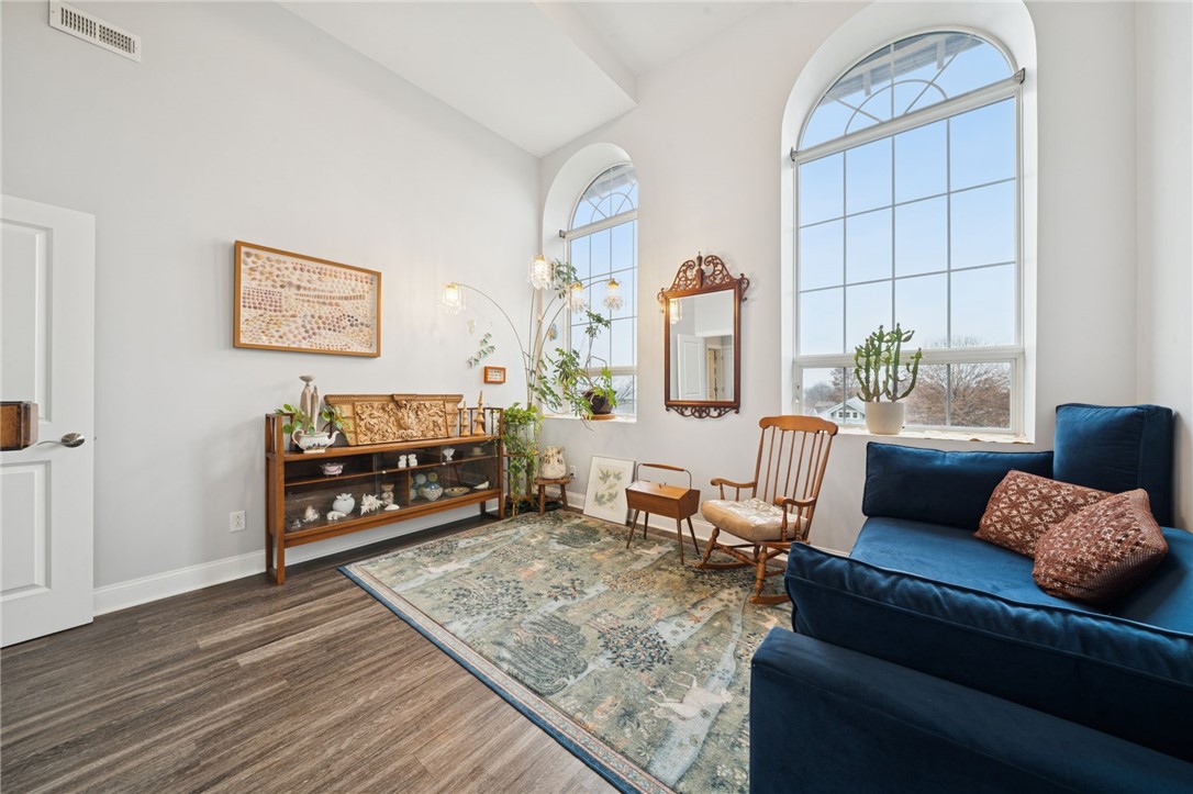 Swissvale, Pennsylvania 15218, United States, 2 Bedrooms Bedrooms, ,2 BathroomsBathrooms,Residential,Contingent,250025