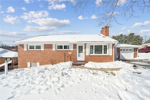 Photo of 560 Simpson Howell Rd, Elizabeth, PA 15037 (MLS # 1739237)