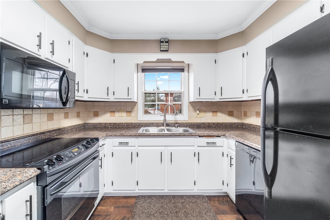 Cecil, Pennsylvania 15321, United States, 3 Bedrooms Bedrooms, ,2 BathroomsBathrooms,Residential,Active,172789