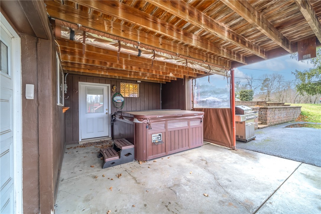 Cecil, Pennsylvania 15321, United States, 3 Bedrooms Bedrooms, ,2 BathroomsBathrooms,Residential,Active,172789