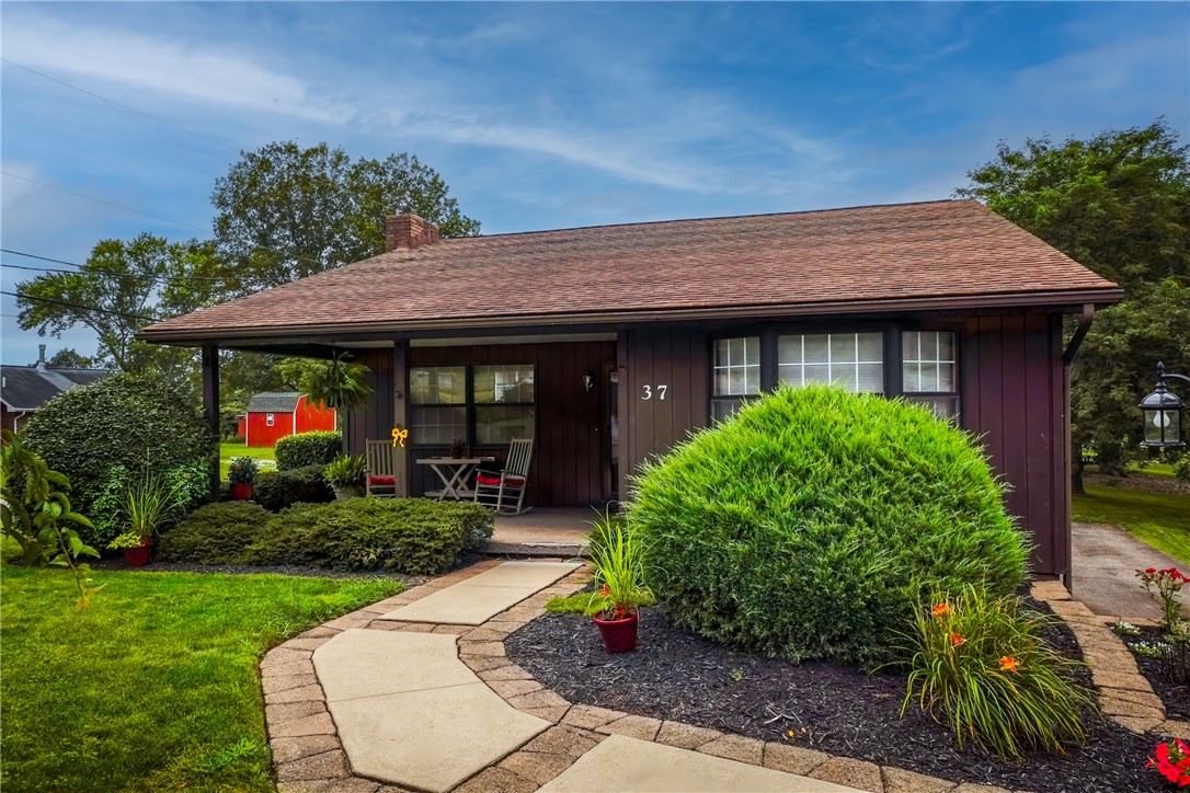 Cecil, Pennsylvania 15321, United States, 3 Bedrooms Bedrooms, ,2 BathroomsBathrooms,Residential,Active,172789