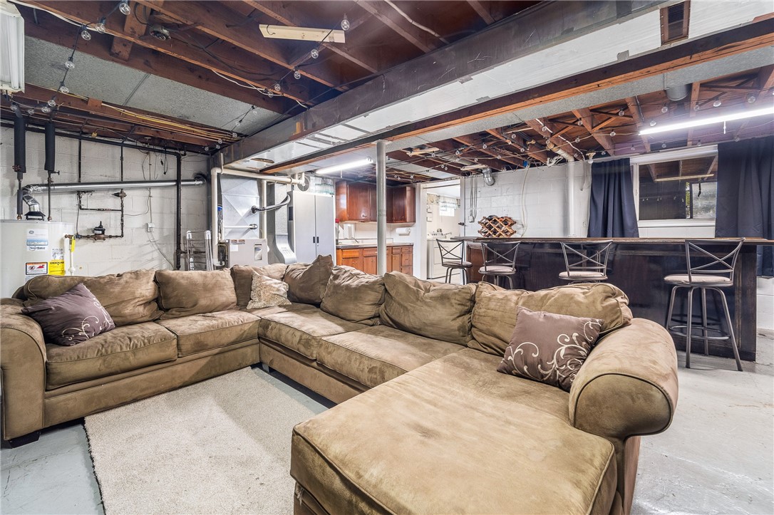 Cecil, Pennsylvania 15321, United States, 3 Bedrooms Bedrooms, ,2 BathroomsBathrooms,Residential,Active,172789