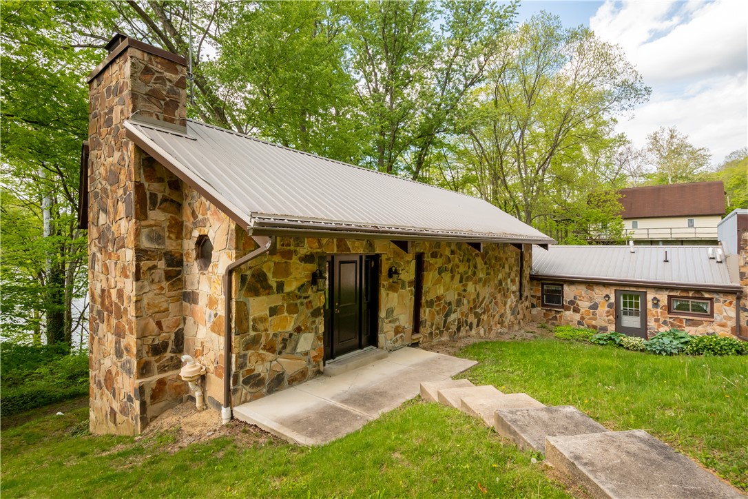 750 Lake Side Rd