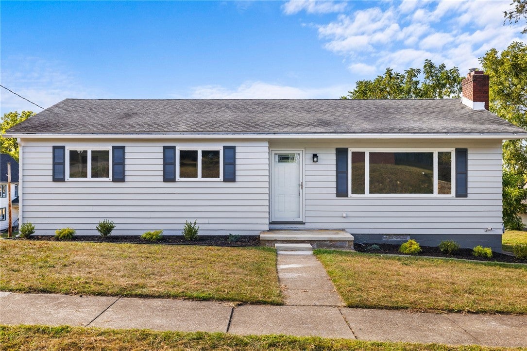 126 E Edison Avenue