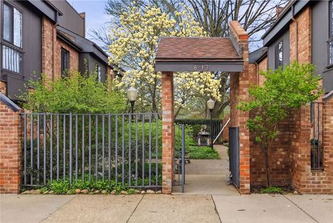 Photo of 6 Foster Sq Sq, Pittsburgh, PA 15212 (MLS # 1743956)