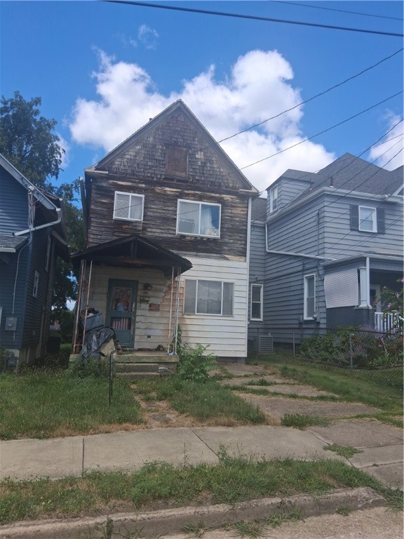 175 Lawrence Avenue