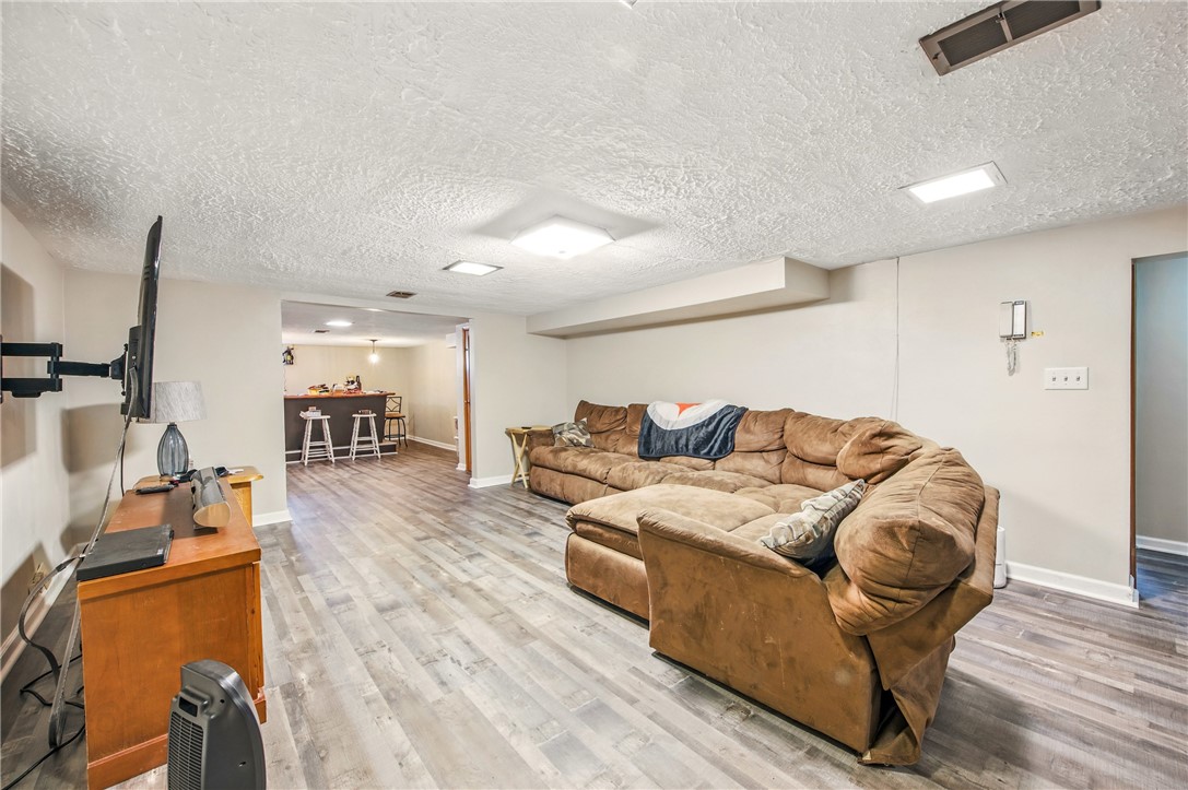836 Karen Lane Ln, Hermitage, Pennsylvania image 24