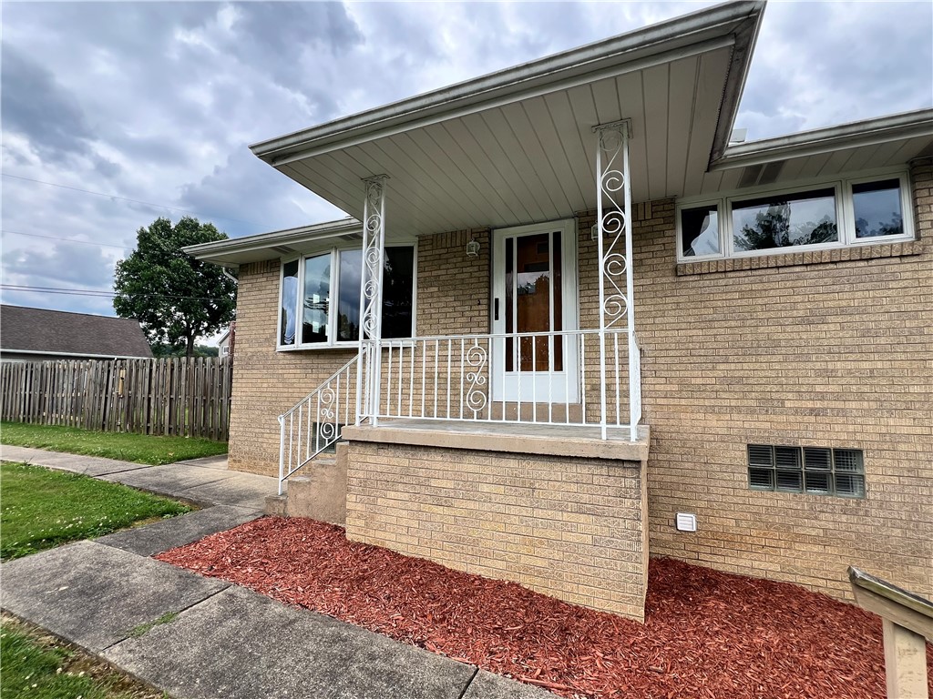 206 Clinton Dr