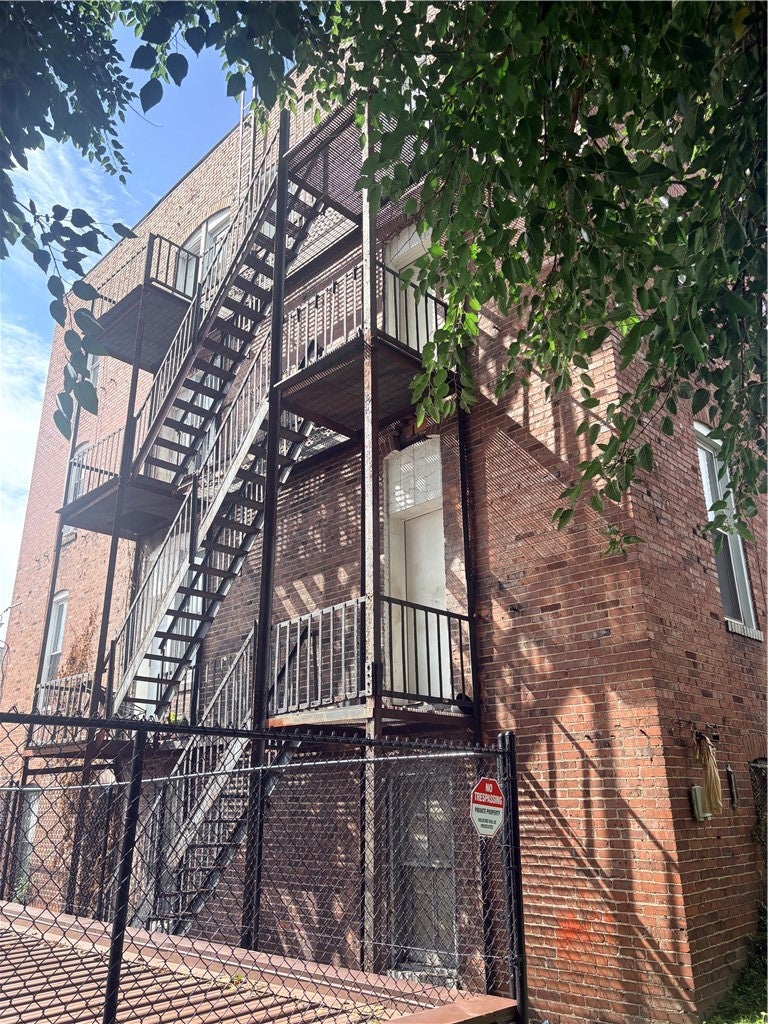 13 North Maple