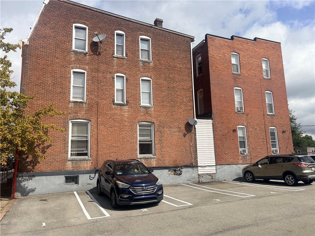 13 North Maple