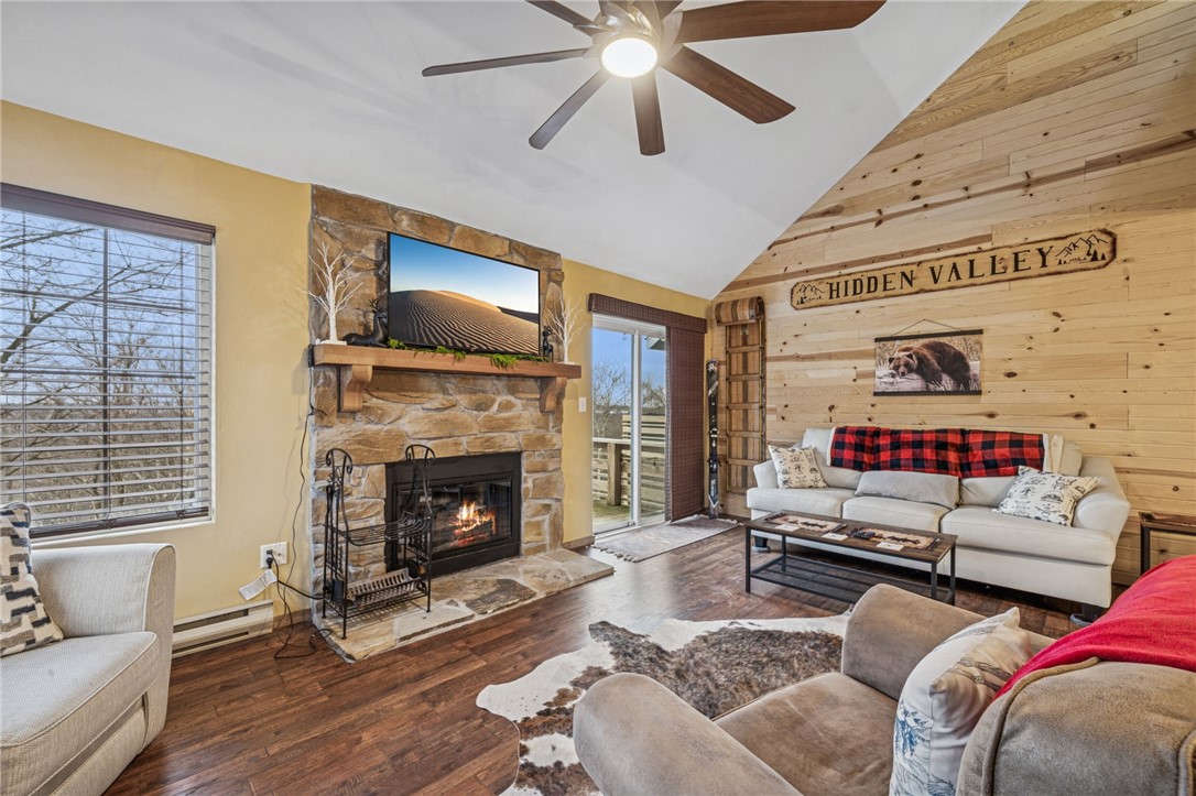 2212 South Ridge Terrace