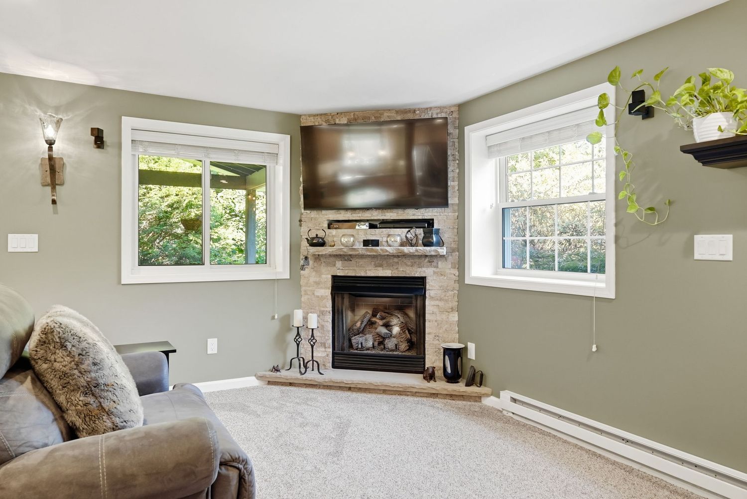 2354 Saddle Drive