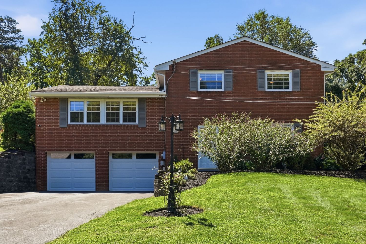 2354 Saddle Drive