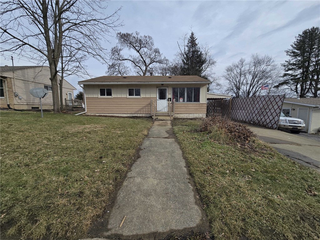 223 Emerson Ave, Farrell, Pennsylvania image 2