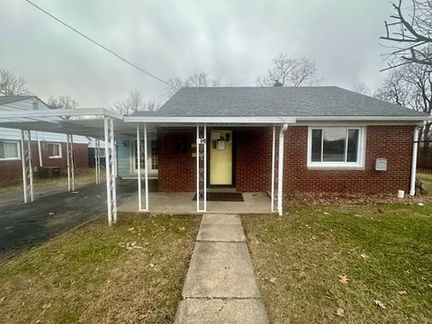 Photo of 128 Sawyer Dr, Aliquippa, PA 15001 (MLS # 1738169)