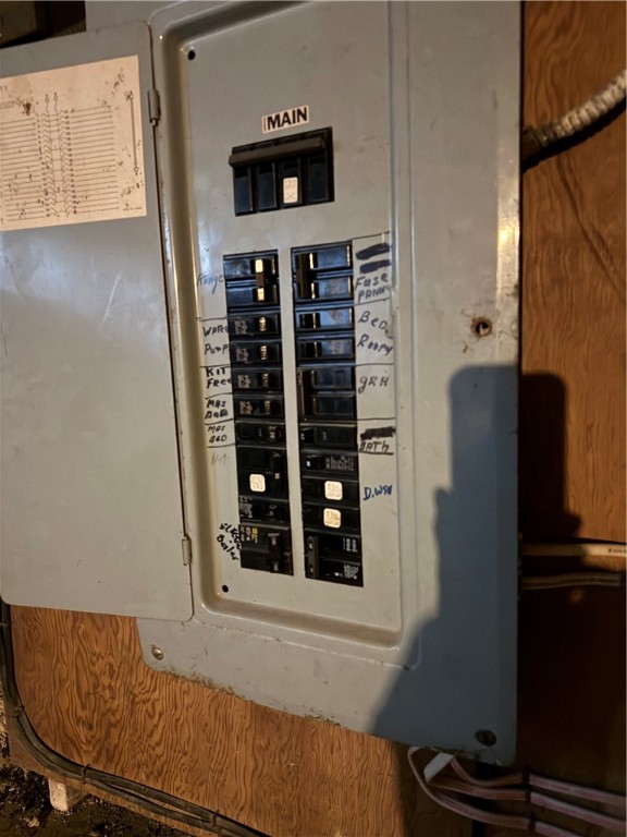 New Castle, Pennsylvania 16101, United States, 4 Bedrooms Bedrooms, ,2 BathroomsBathrooms,Residential,Active,203833