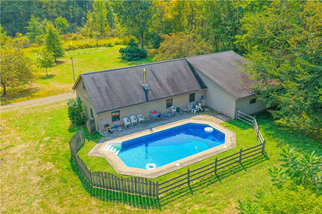 New Castle, Pennsylvania 16101, United States, 4 Bedrooms Bedrooms, ,2 BathroomsBathrooms,Residential,Active,203833